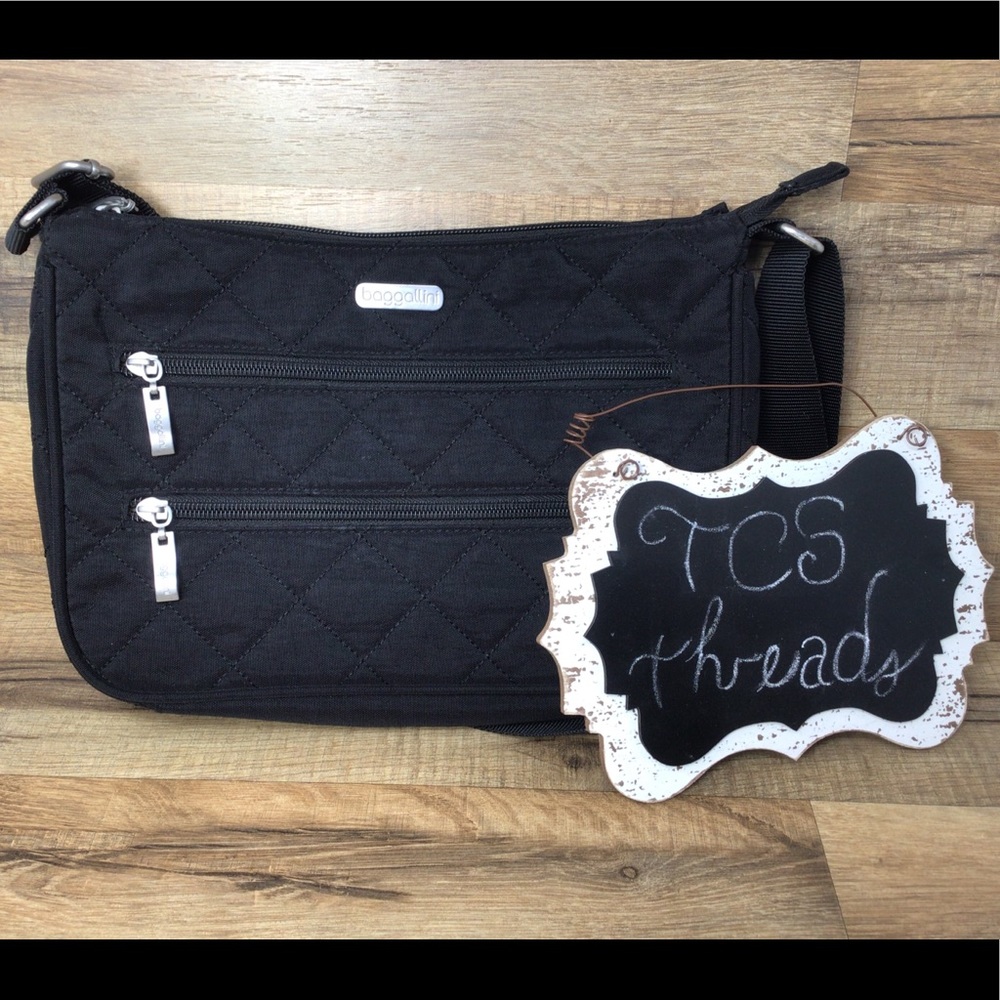 Baggallini Quilted Black Crossbody Bag/Purse